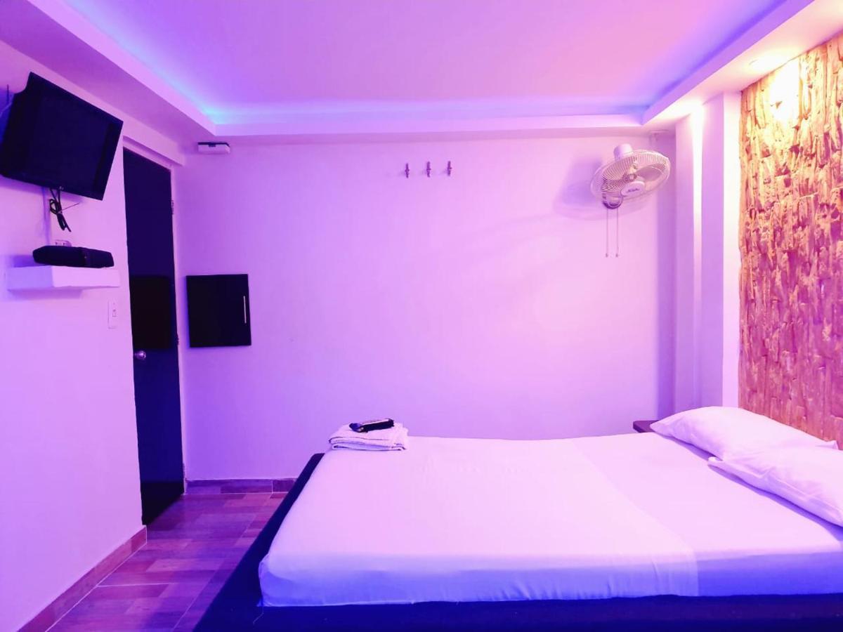 Hotel Motel Love Ібаге Екстер'єр фото